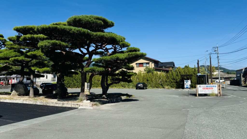 毛利氏庭園_駐車場