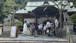 春日神社_茅の輪くぐり4