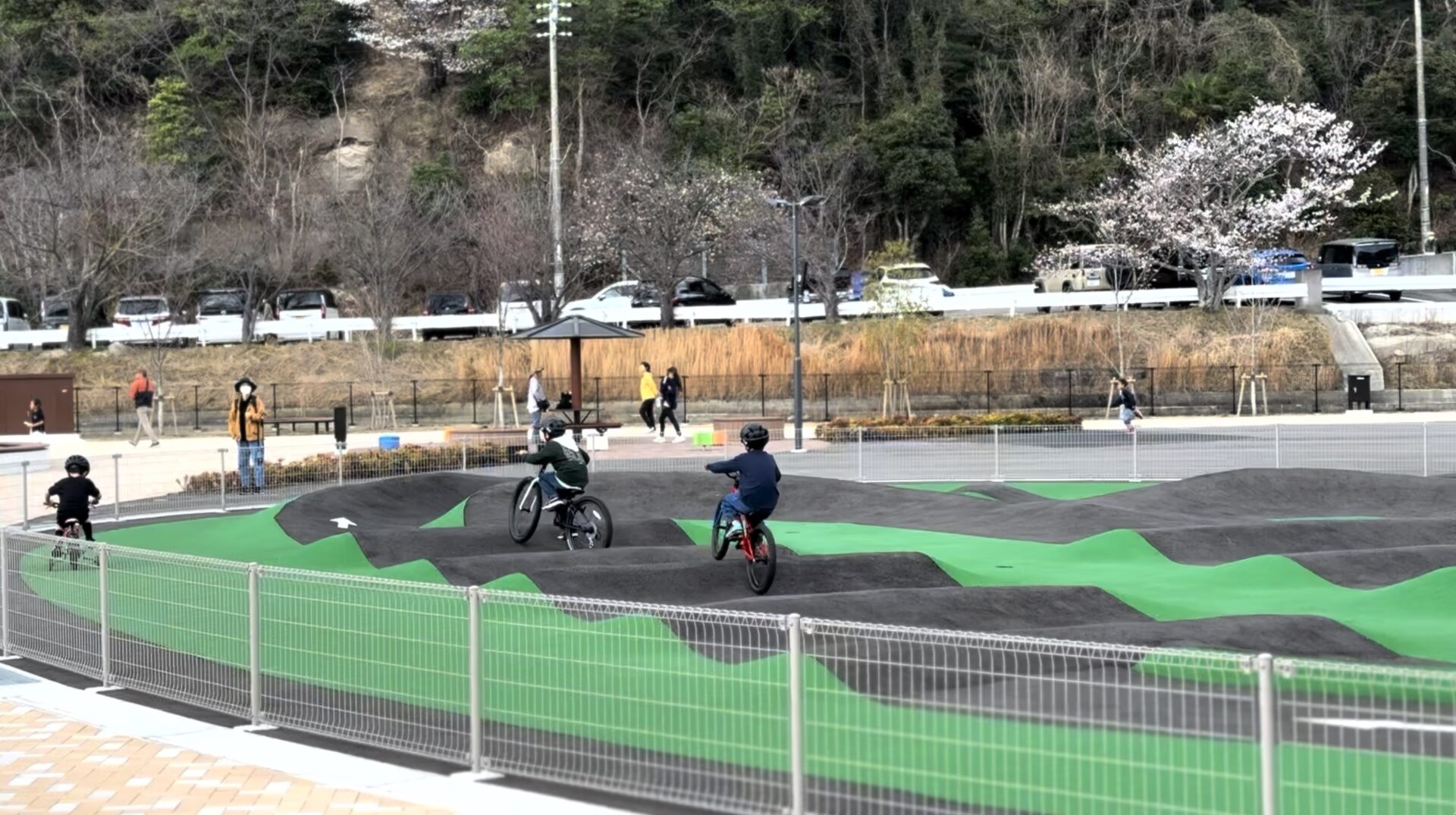 パンプトラック